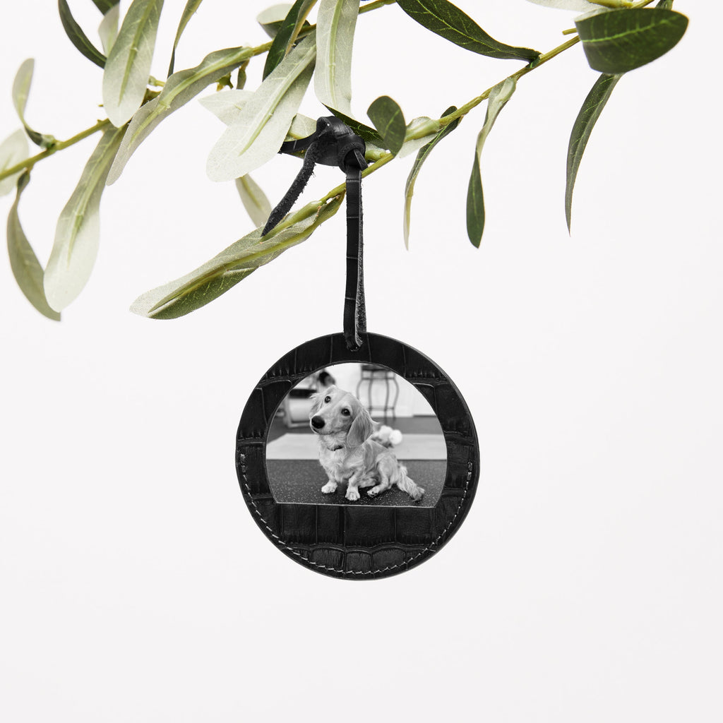 Round Photo Frame Ornament Black Croc