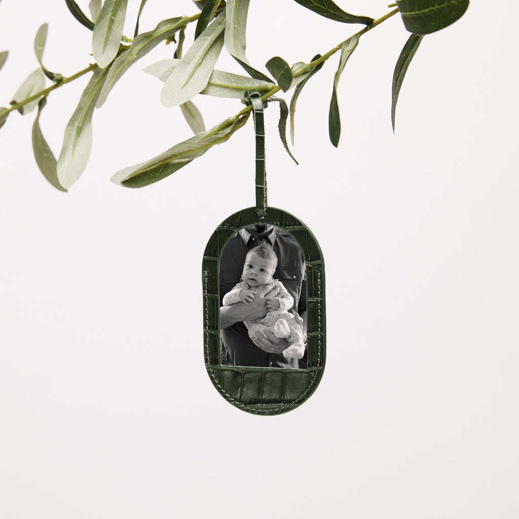 Oval Photo Frame Ornament Forest Croc