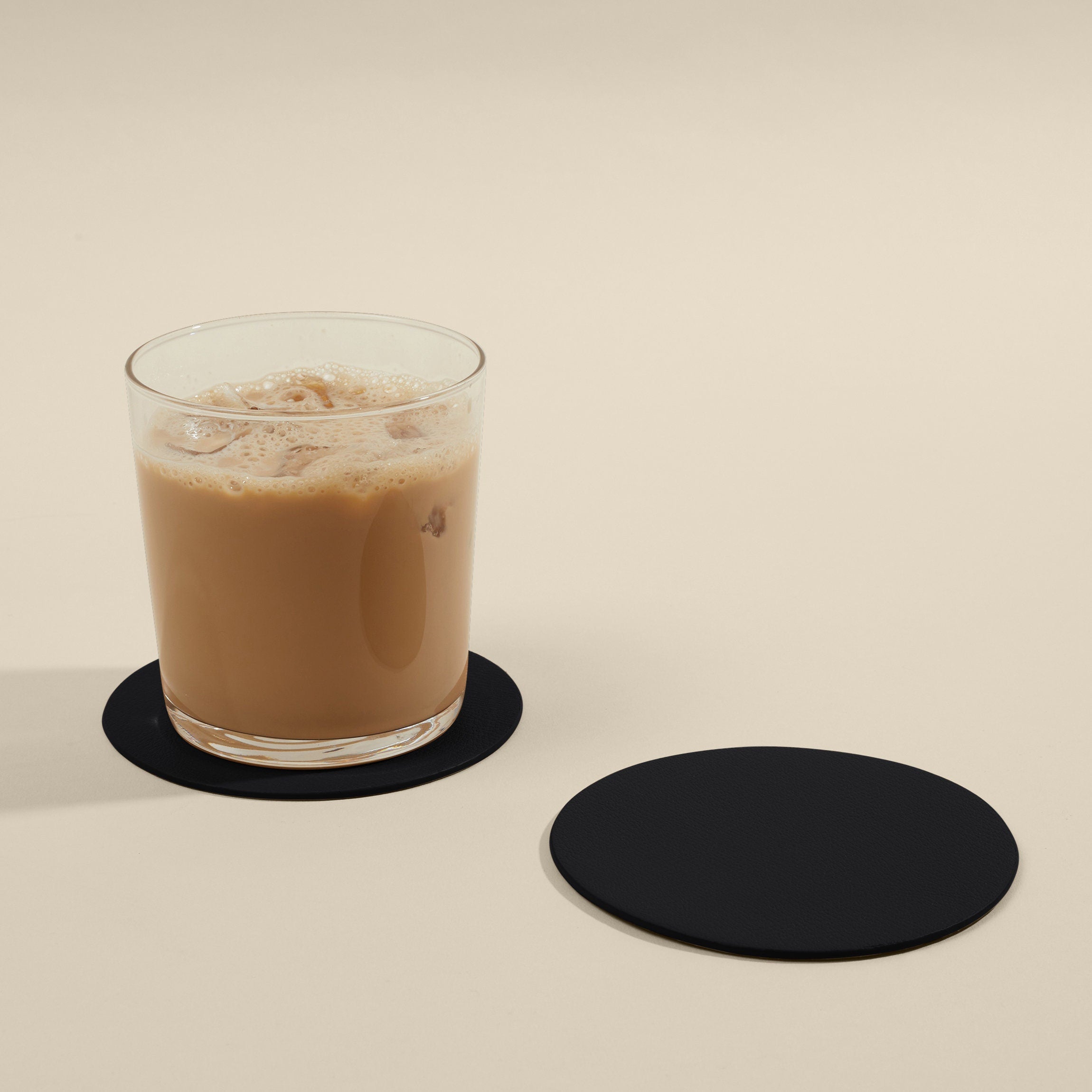Modern Round Coaster Set Black