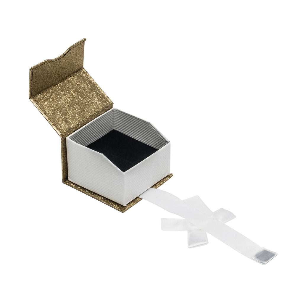 Elegant Paper Single Ring Box with a Unique Magnetic Ribbon